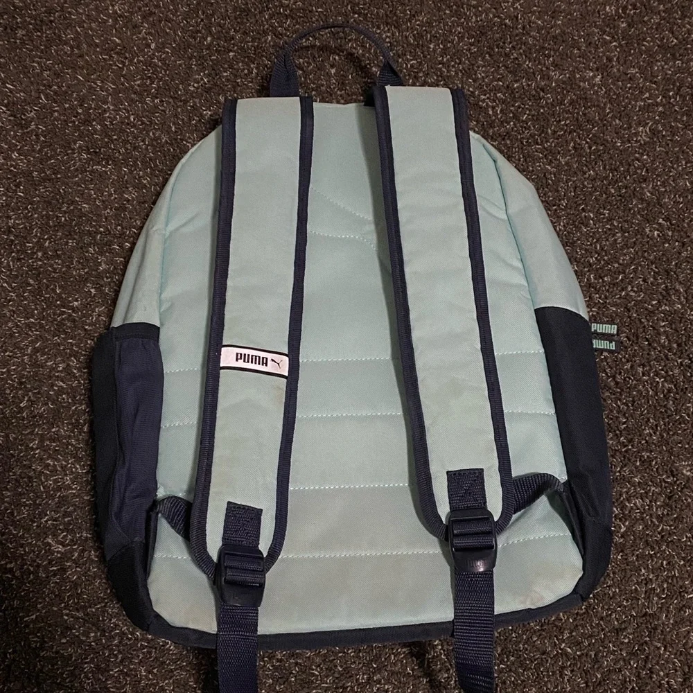 Puma Backpack 🎒 - Picture 3 of 3
